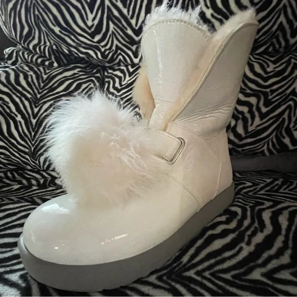 NWTinB UGG ISLEY WATERPROOF BOOTS WHITE SZ 9.5 RARE - Picture 3 of 12